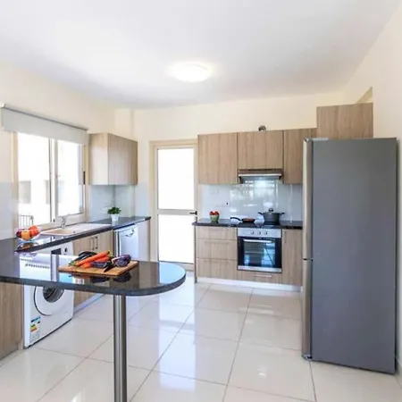 Willa Valley 2 Polis