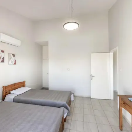 Villa Valley 2 Polis