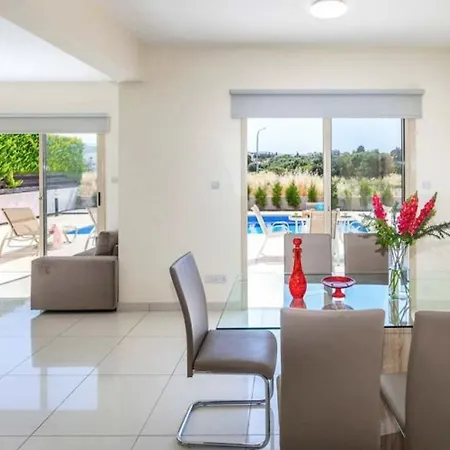 Villa Valley 2 Polis