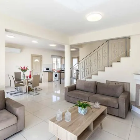 Valley 2 Villa Polis