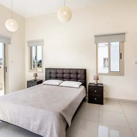 Villa Valley 2 Polis